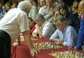 About to be crushed by Boris Spassky, Mantua, September 2007